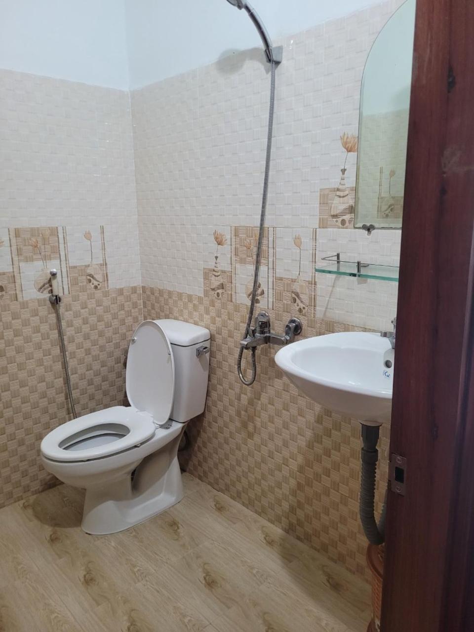 Hostel Ngoc Lien Tuy Hoa Bagian luar foto
